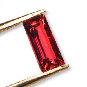 Rubis Origine Madagascar (ref.Ru27) Non chauffé 0.77 carats : 1 050€